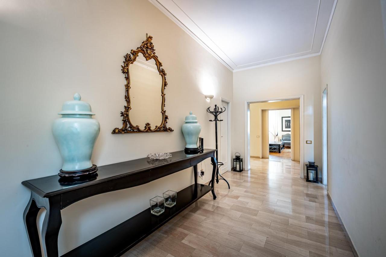 Yid D'Azeglio Luxury Apartment With Parking ฟลอเรนซ์ ภายนอก รูปภาพ