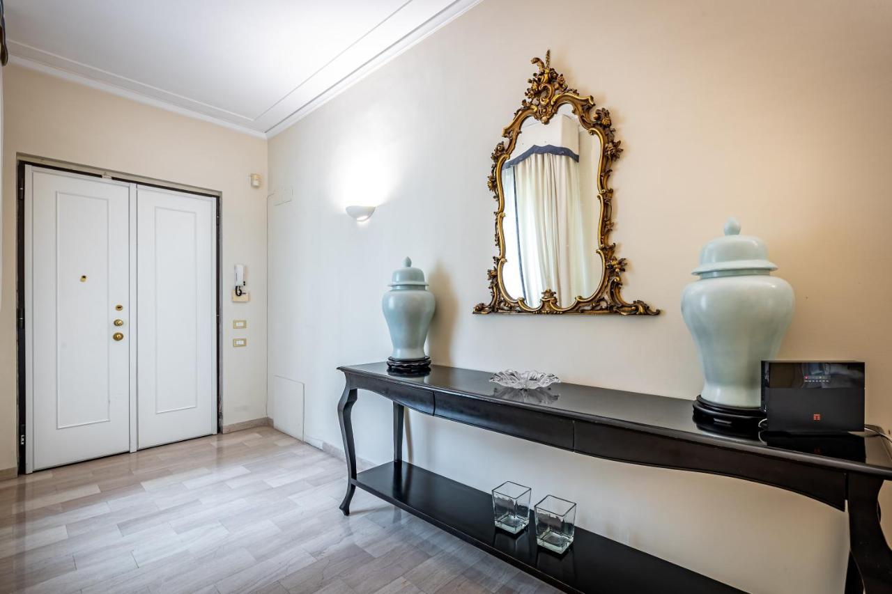 Yid D'Azeglio Luxury Apartment With Parking ฟลอเรนซ์ ภายนอก รูปภาพ