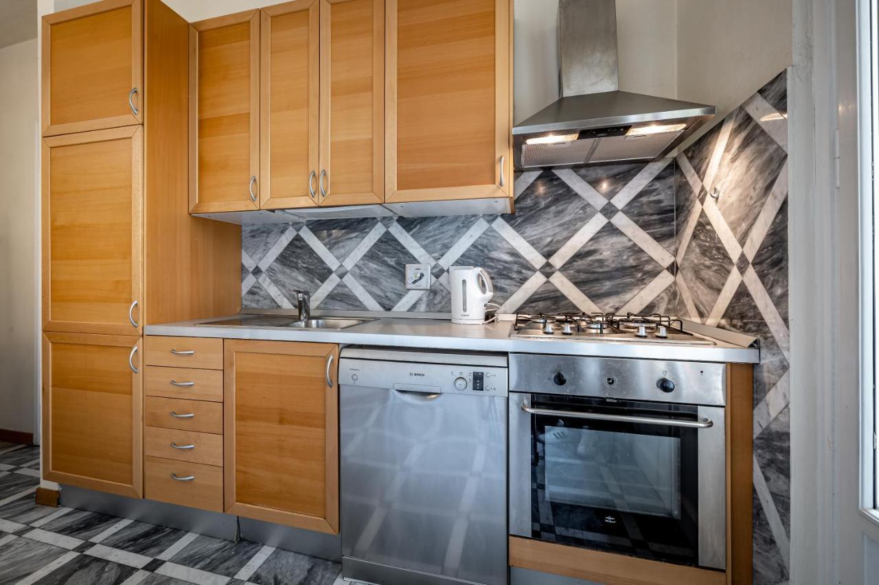Yid D'Azeglio Luxury Apartment With Parking ฟลอเรนซ์ ภายนอก รูปภาพ