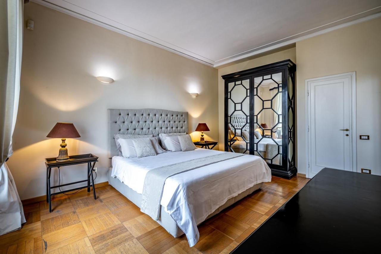 Yid D'Azeglio Luxury Apartment With Parking ฟลอเรนซ์ ภายนอก รูปภาพ