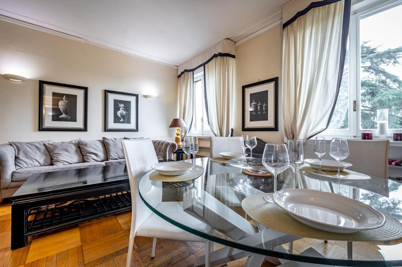 Yid D'Azeglio Luxury Apartment With Parking ฟลอเรนซ์ ภายนอก รูปภาพ