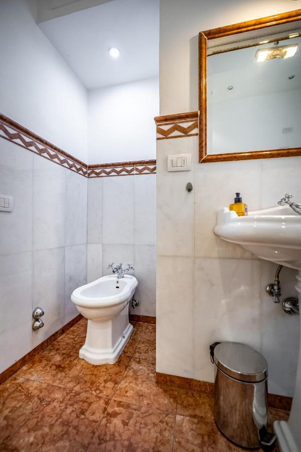Yid D'Azeglio Luxury Apartment With Parking ฟลอเรนซ์ ภายนอก รูปภาพ